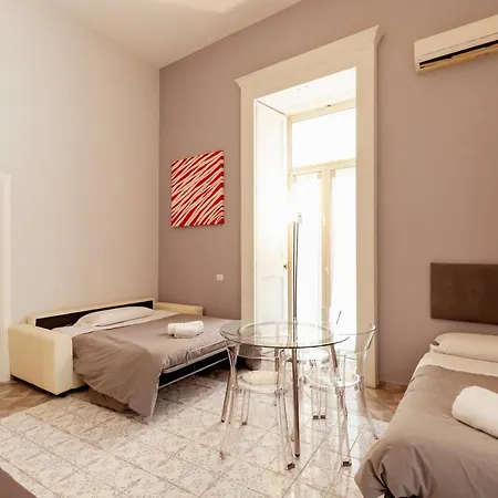 Guest house Trinita In Toledo Street