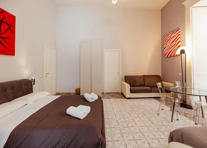 Trinita In Toledo Street 4*