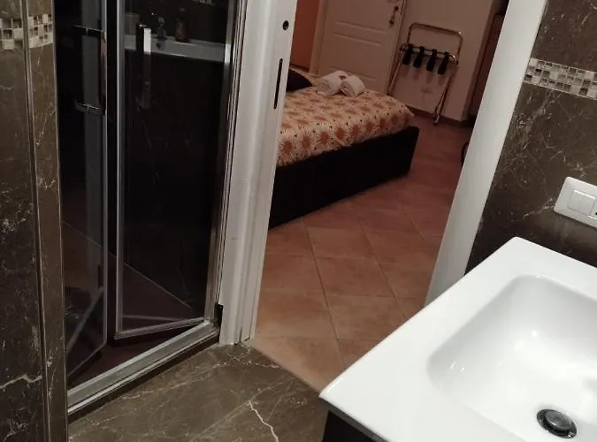 Trinita In Toledo Street בית הארחה נאפולי