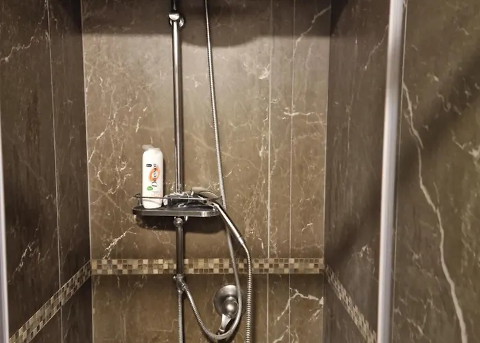 Trinita In Toledo Street בית הארחה